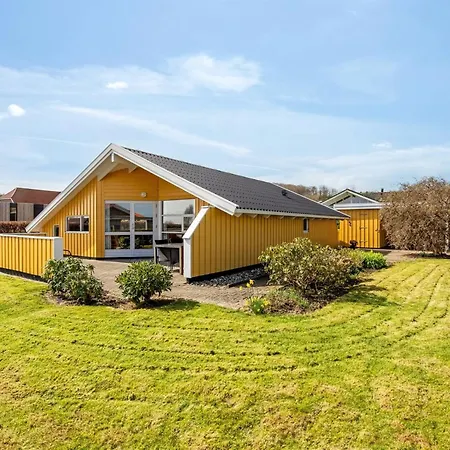 Holiday home Halla - 250m From The Sea By Interhome *