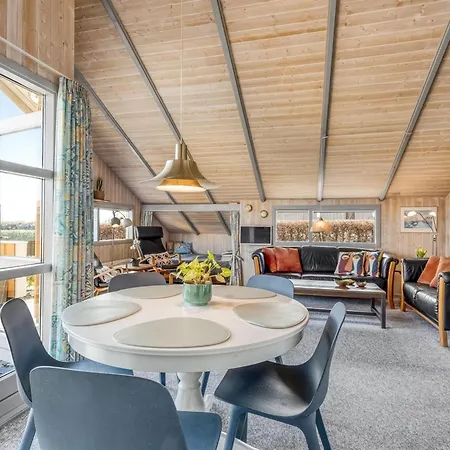 Dom wakacyjny Halla - 250m From The Sea By Interhome Sjolund