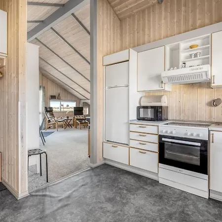 Dom wakacyjny Halla - 250m From The Sea By Interhome *