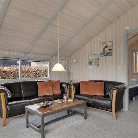 Dom wakacyjny Halla - 250m From The Sea By Interhome