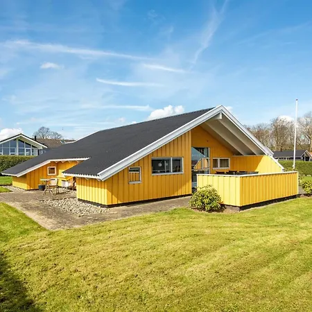 Halla - 250m From The Sea By Interhome Dom wakacyjny Sjolund