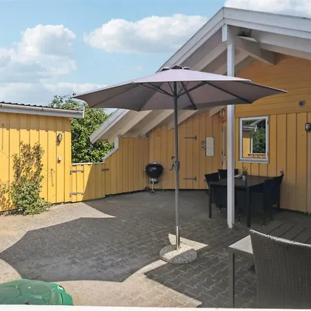 Halla - 250m From The Sea By Interhome * Sjolund