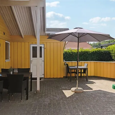 Dom wakacyjny Halla - 250m From The Sea By Interhome