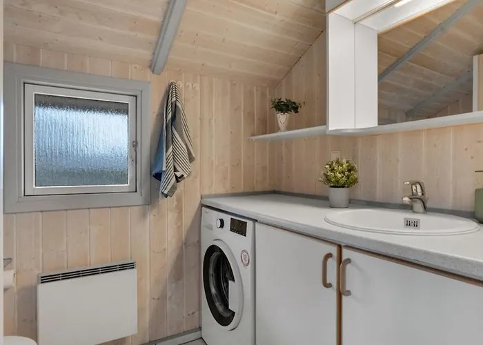 Halla - 250m From The Sea By Interhome * Sjolund