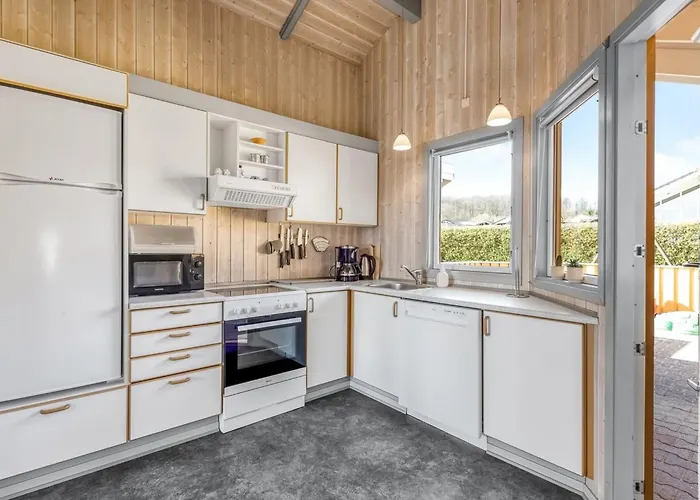 Halla - 250m From The Sea By Interhome Casa vacanze Sjolund